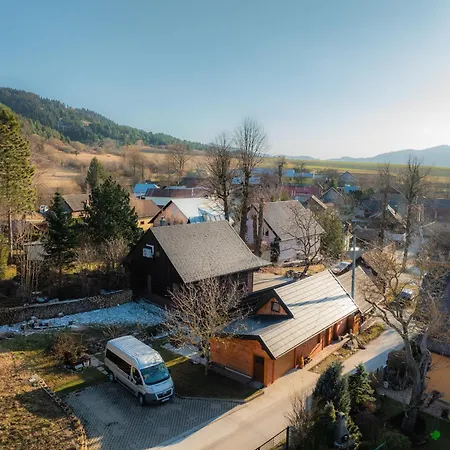 Karol Apartmán *